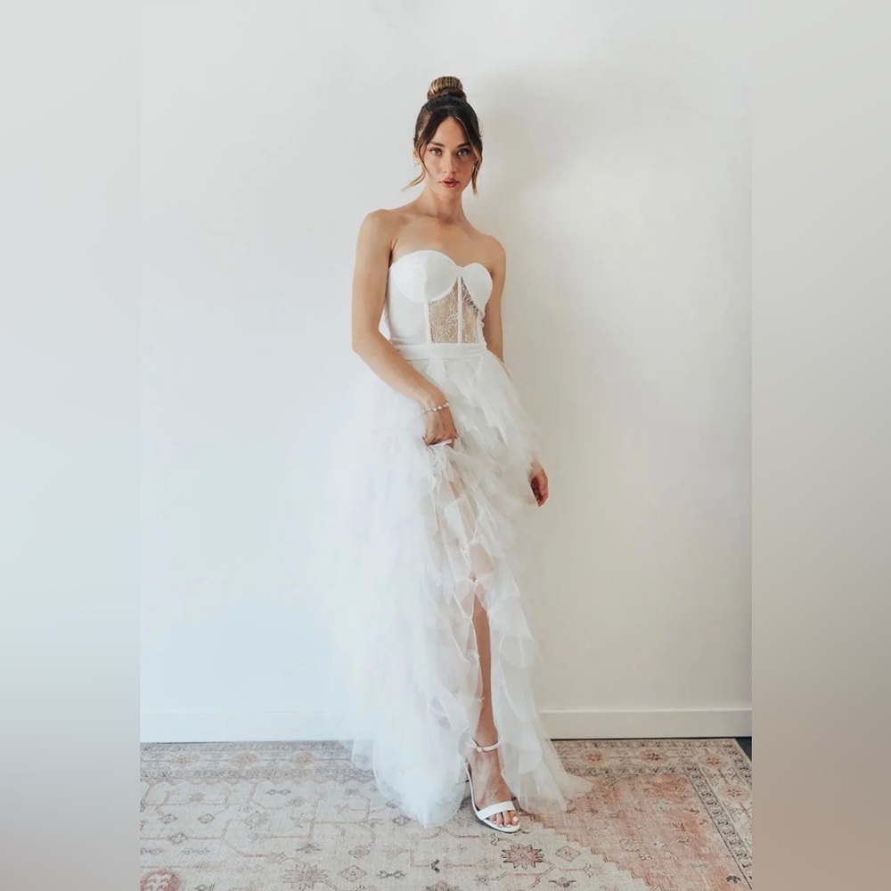 NWT Untamed Petals Tulle Bridal Dress